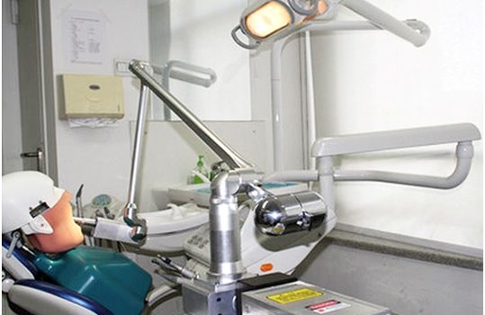 Choice-dental-The-worlds-first-dental-robot-has-arrived